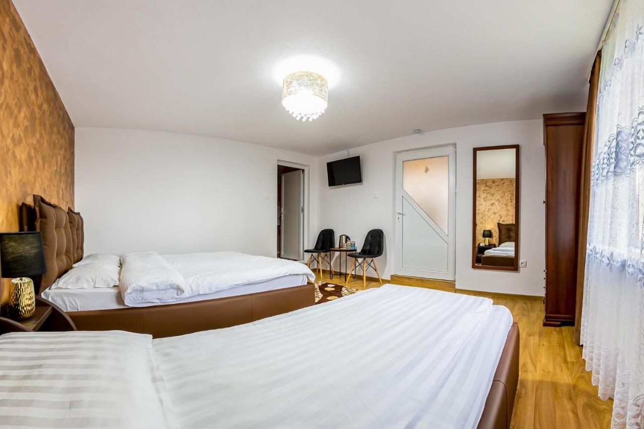Pensiunea Valea Magurii Novaci-Străini Exterior photo