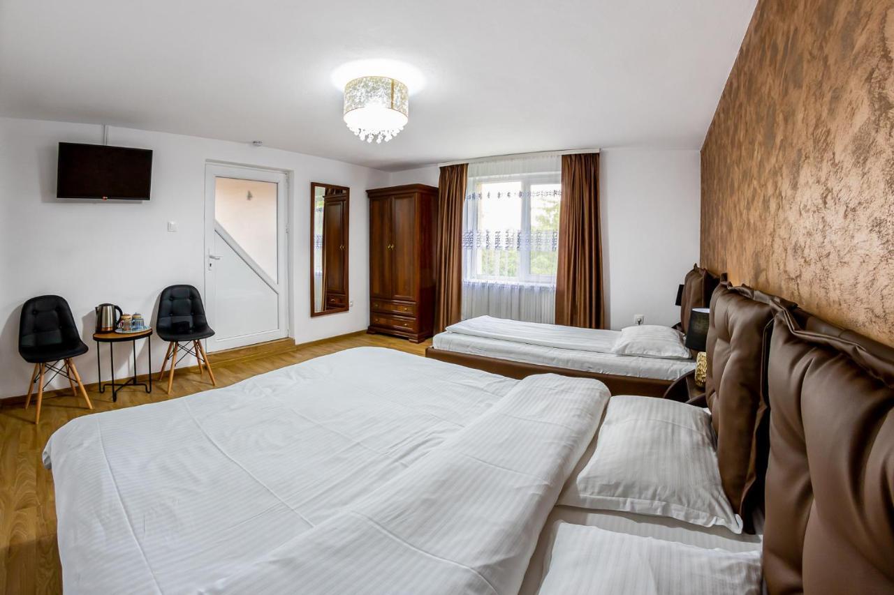 Pensiunea Valea Magurii Novaci-Străini Exterior photo