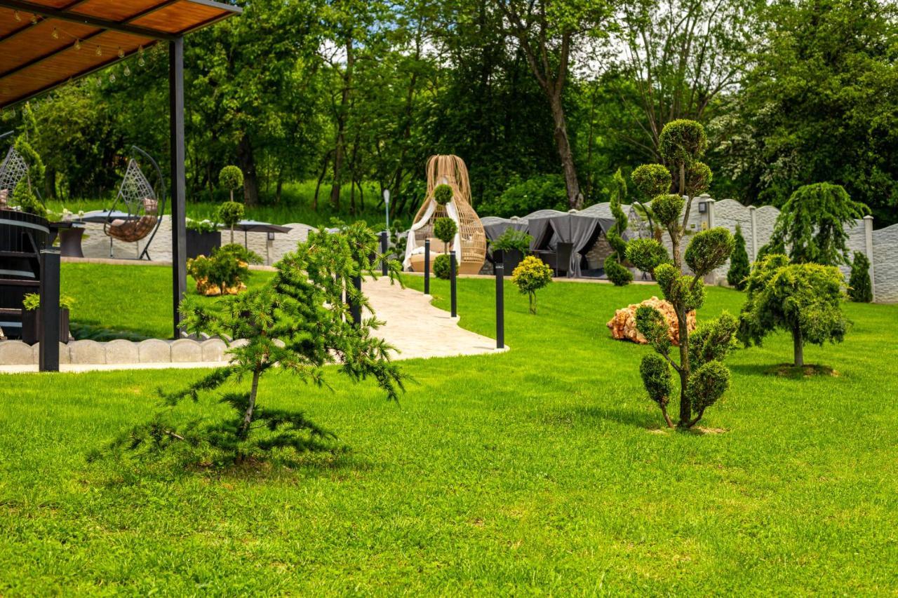 Pensiunea Valea Magurii Novaci-Străini Exterior photo